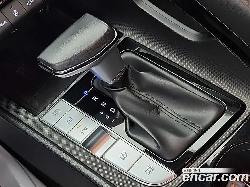 Hyundai AVANTE — фото 8