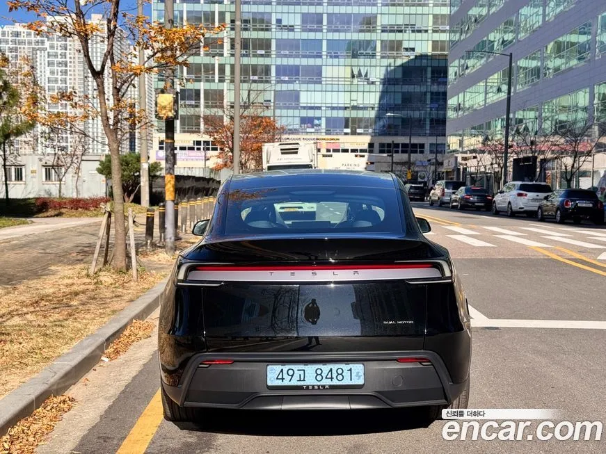Tesla Model Y — фото 4