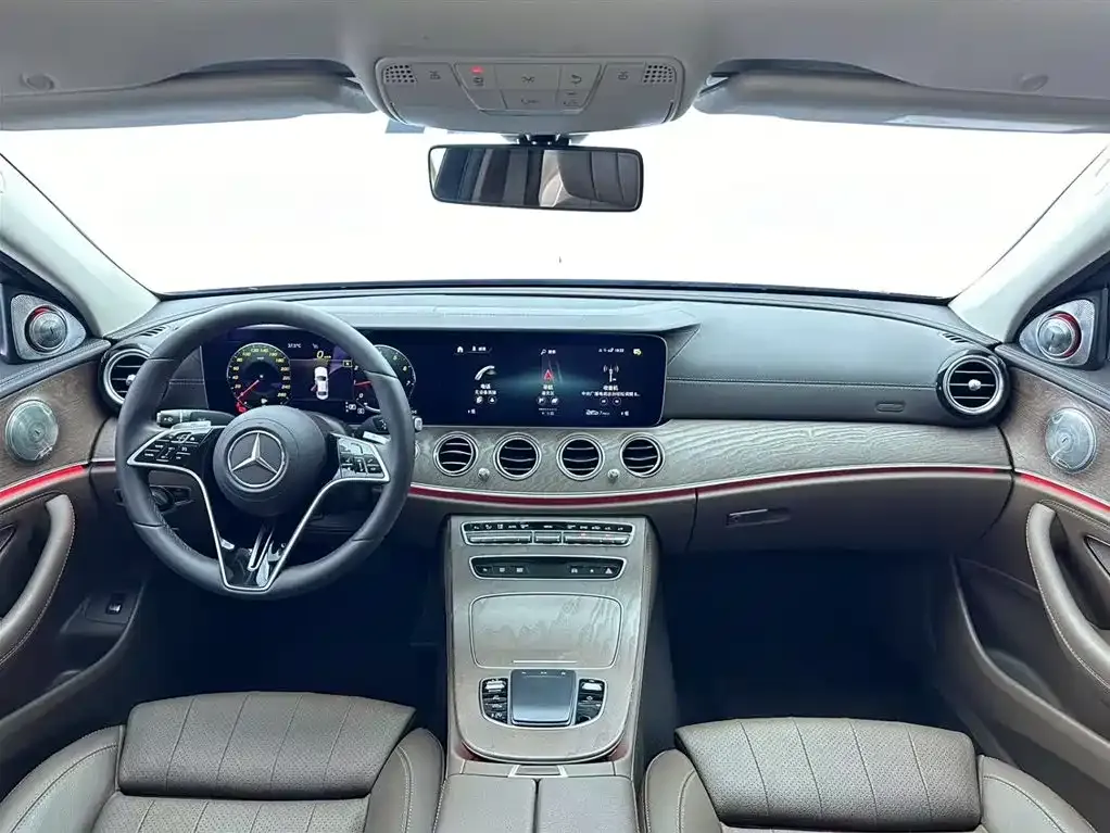 Mercedes-Benz E-Class — фото 10