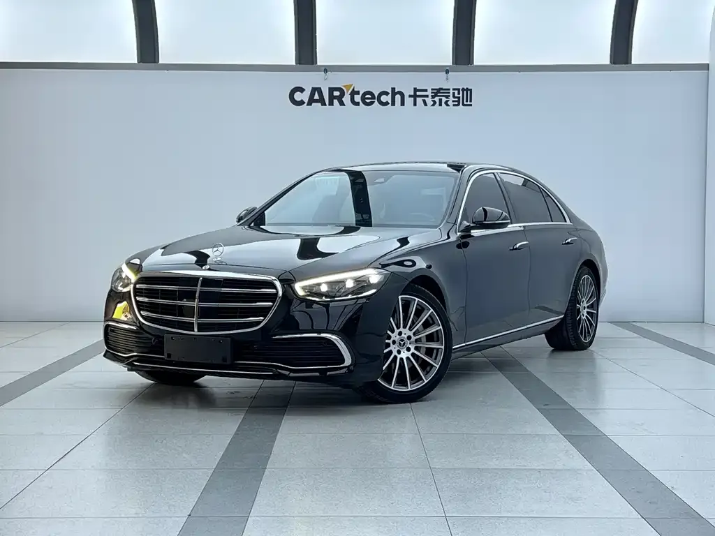 Mercedes-Benz S-Class — фото 1