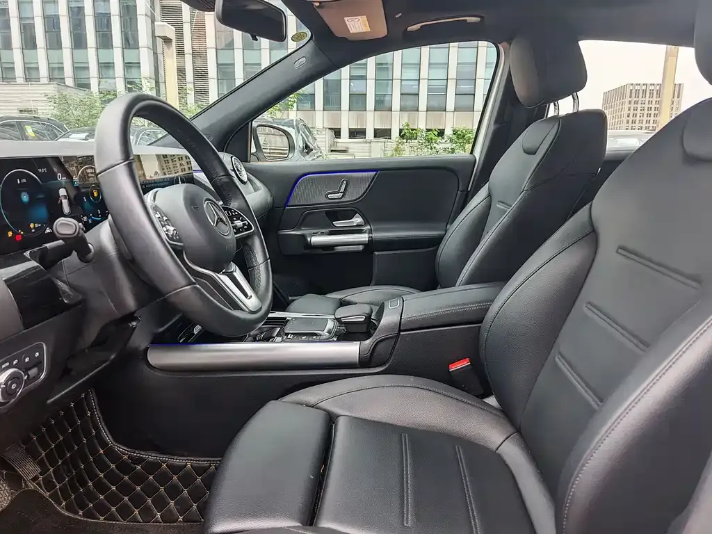 Mercedes-Benz GLA — фото 6