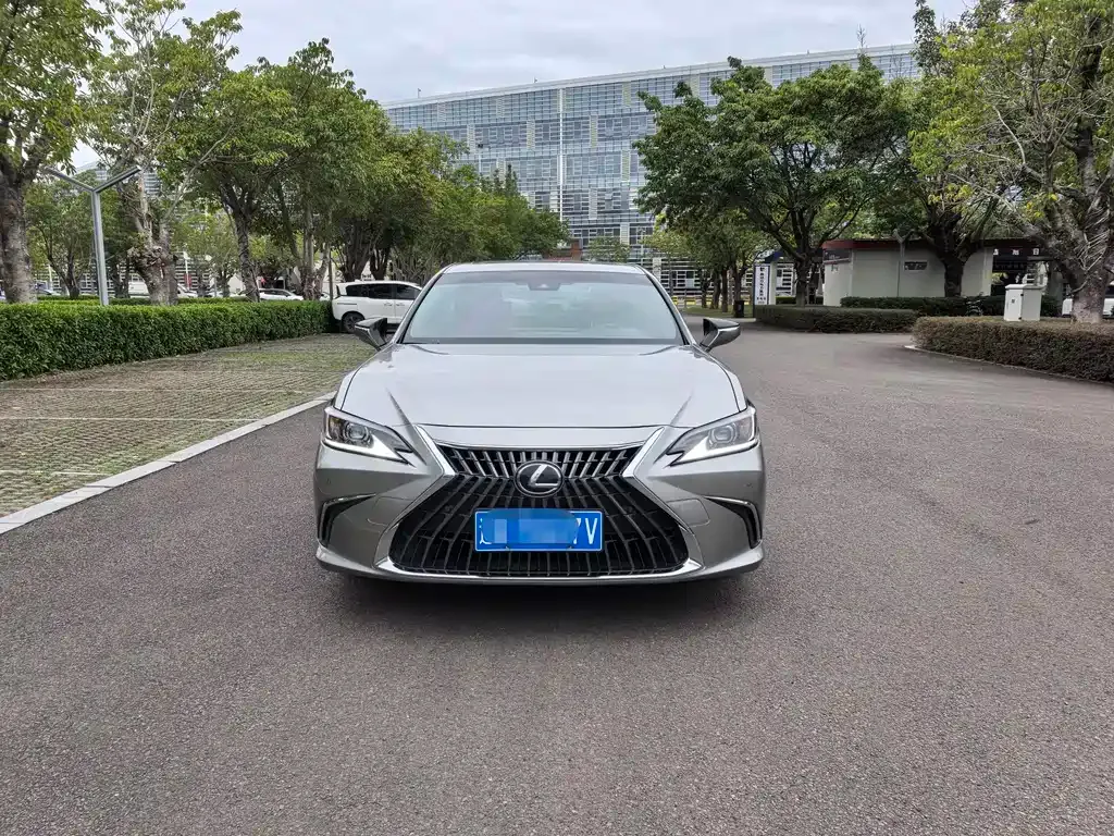 Lexus ES — фото 2