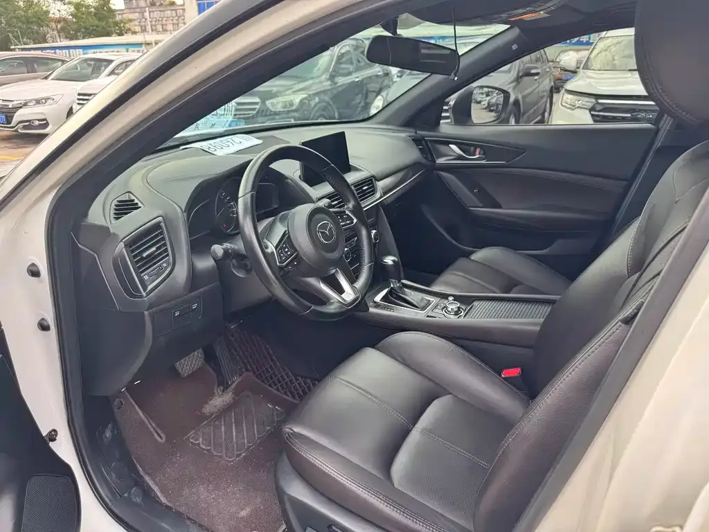 Mazda CX-4 — фото 6