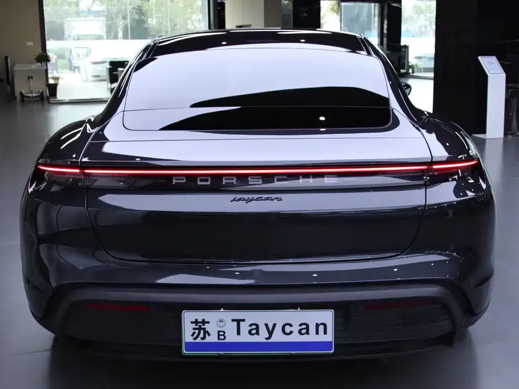 Porsche Taycan — фото 6