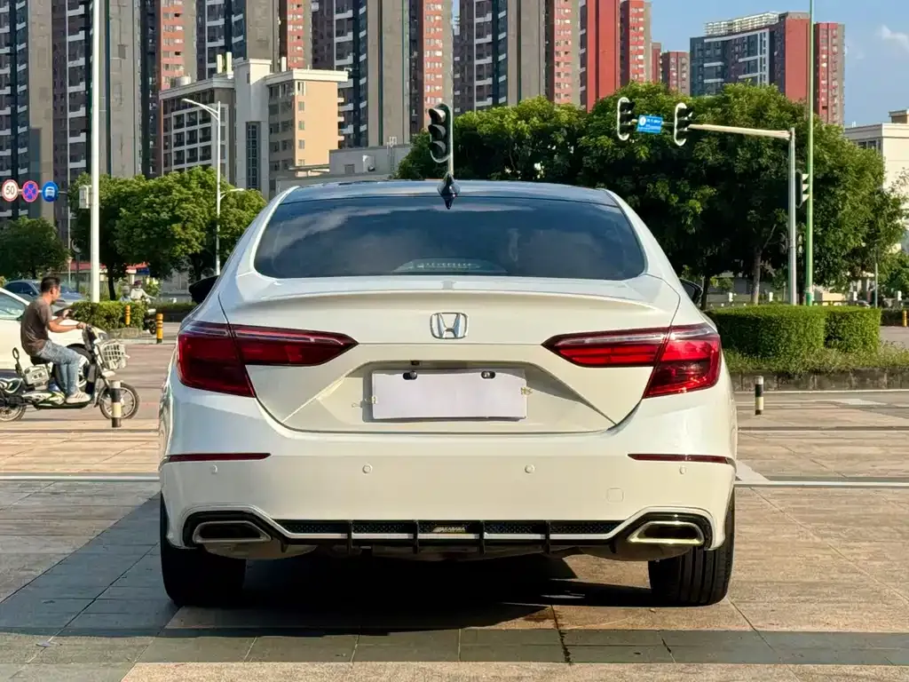 Honda Inspire — фото 8