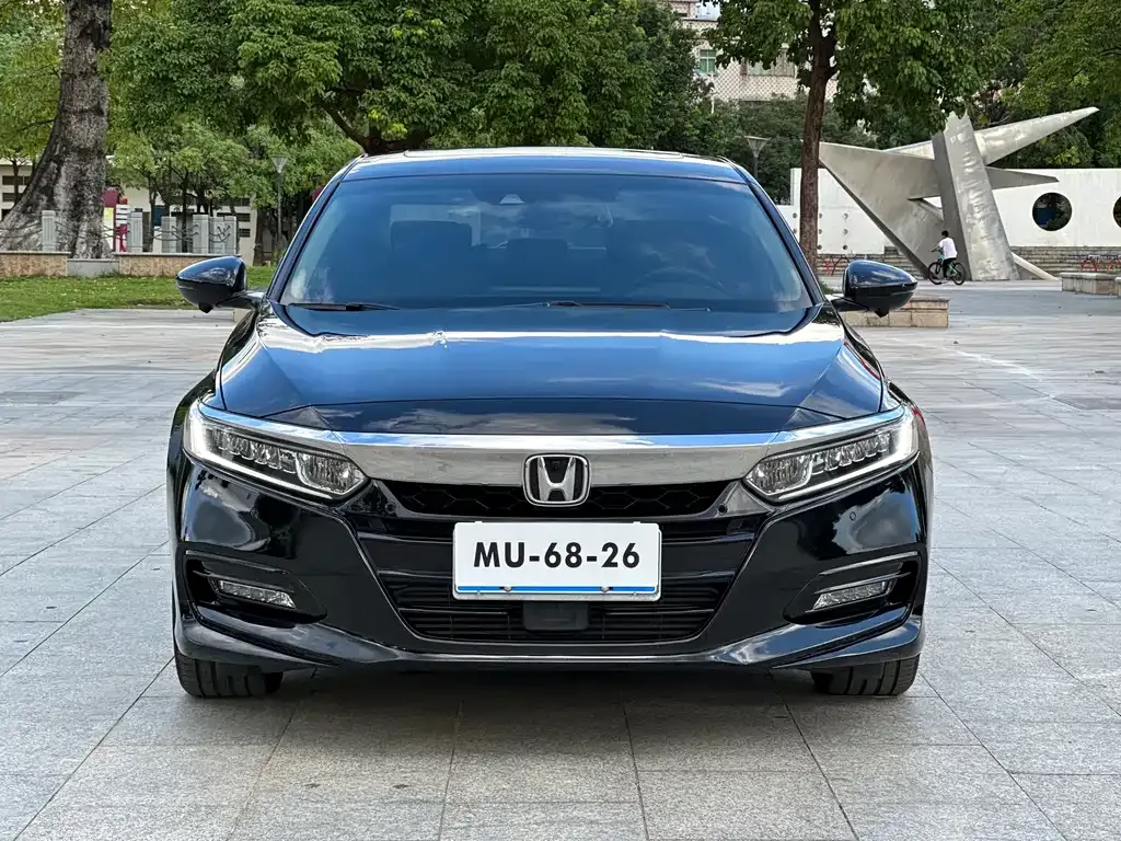 Honda Accord — фото 2