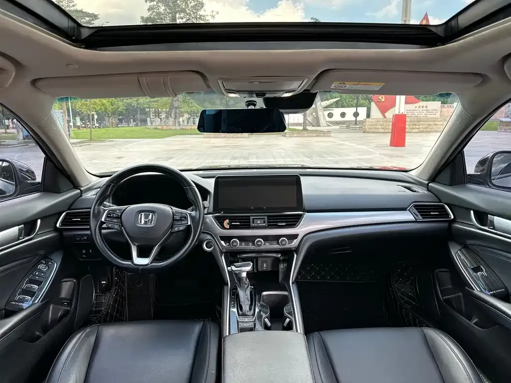 Honda Accord — фото 5