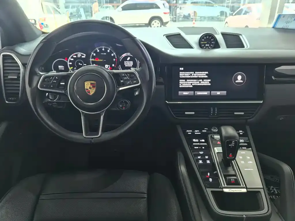 Porsche Cayenne Hybrid — фото 10