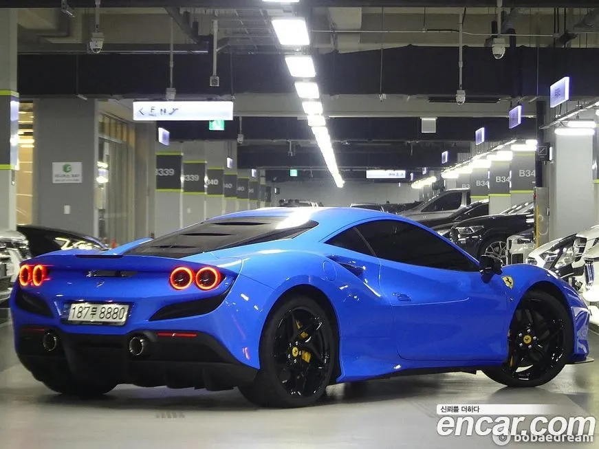 Ferrari F8 — фото 3