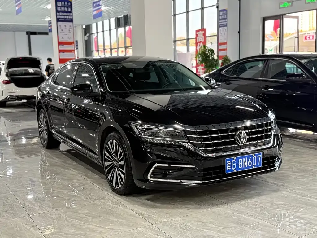 Volkswagen Passat — фото 3