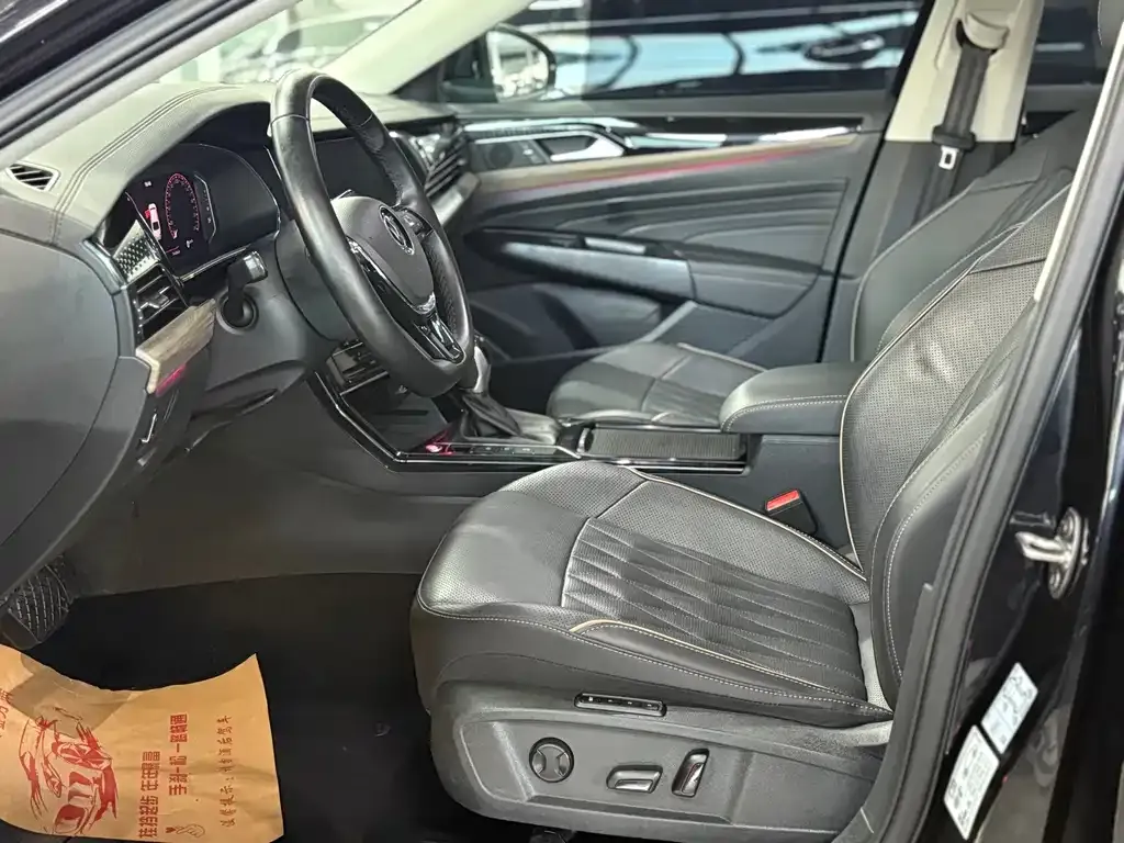 Volkswagen Passat — фото 4