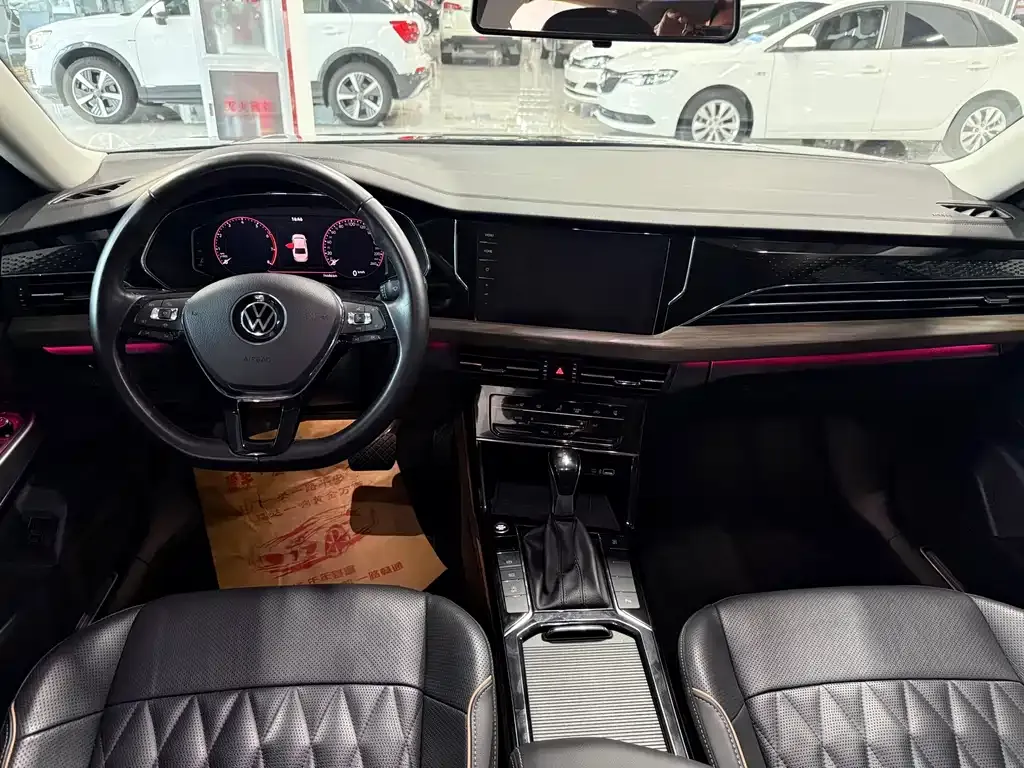 Volkswagen Passat — фото 7