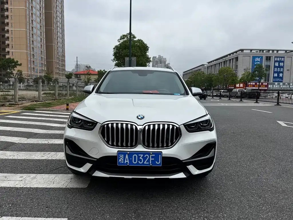 BMW X1 — фото 2
