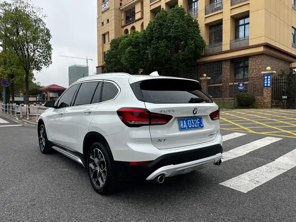 BMW X1 — фото 4