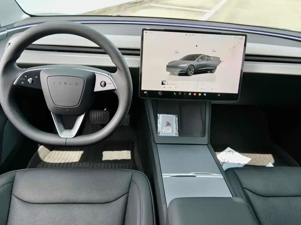 Tesla Model 3 — фото 5