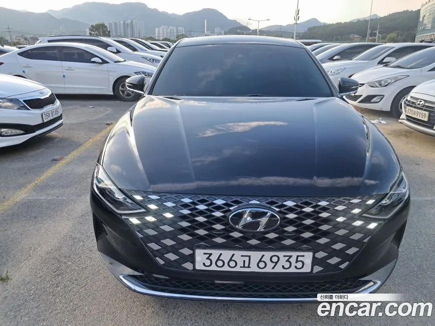 Hyundai Grandeur — фото 1