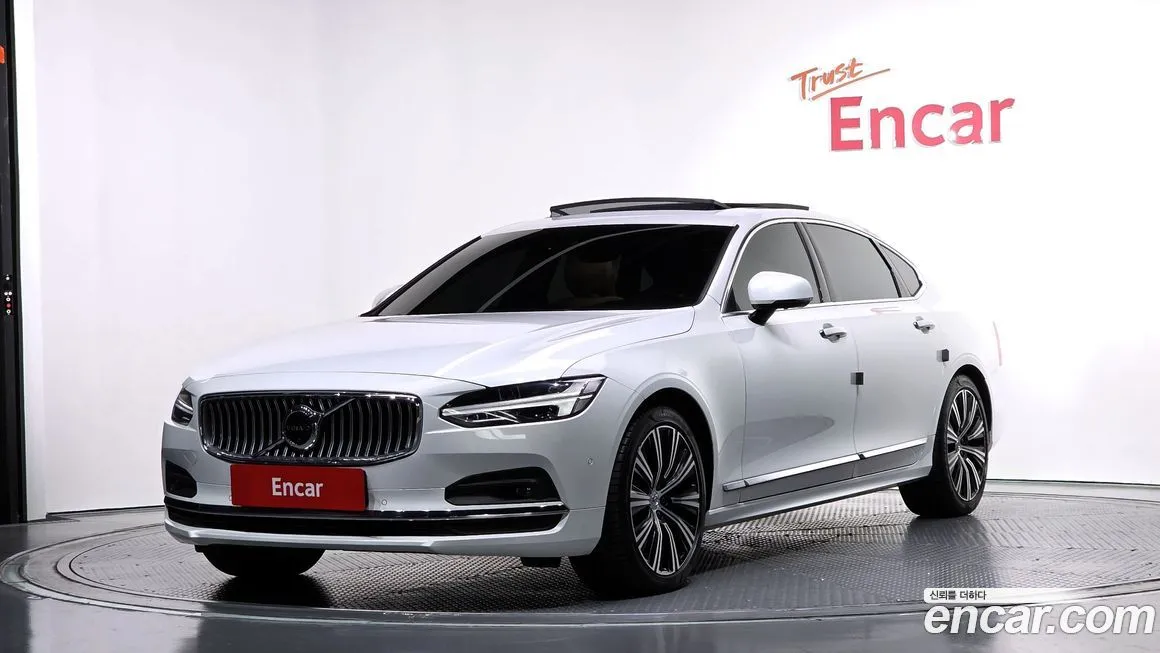 Volvo S90 — фото 1