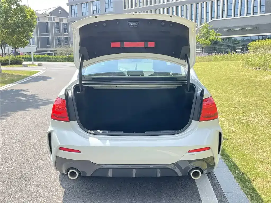 BMW 1 Series — фото 9