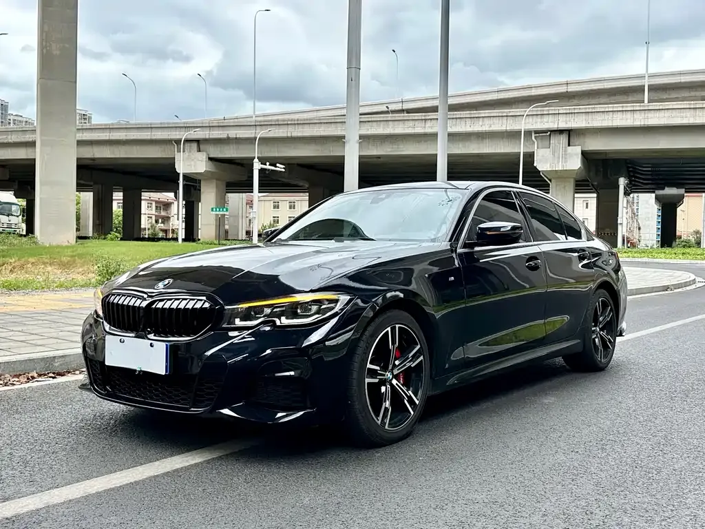 BMW 3 Series — фото 1