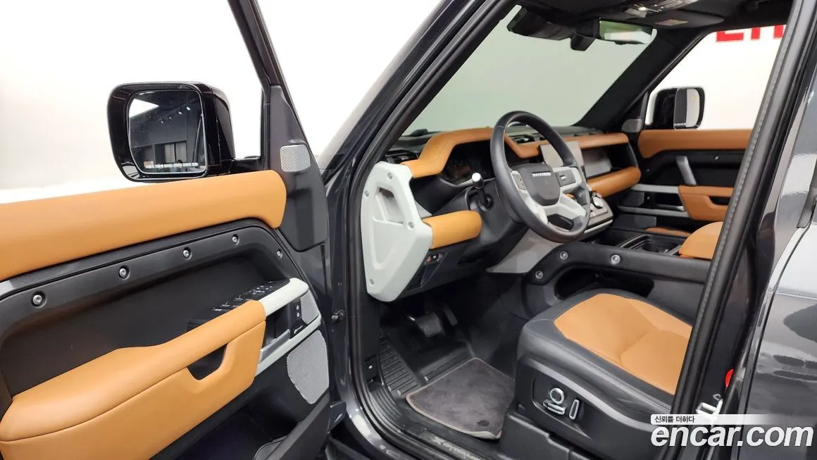 Land Rover Defender — фото 10