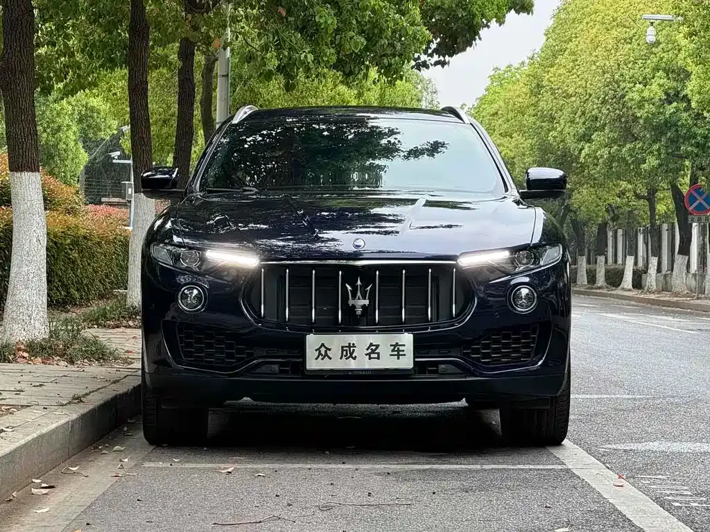 Maserati Levante — фото 2