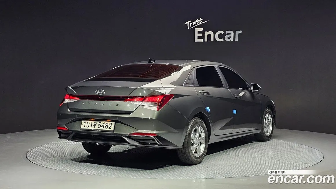 Hyundai AVANTE — фото 2