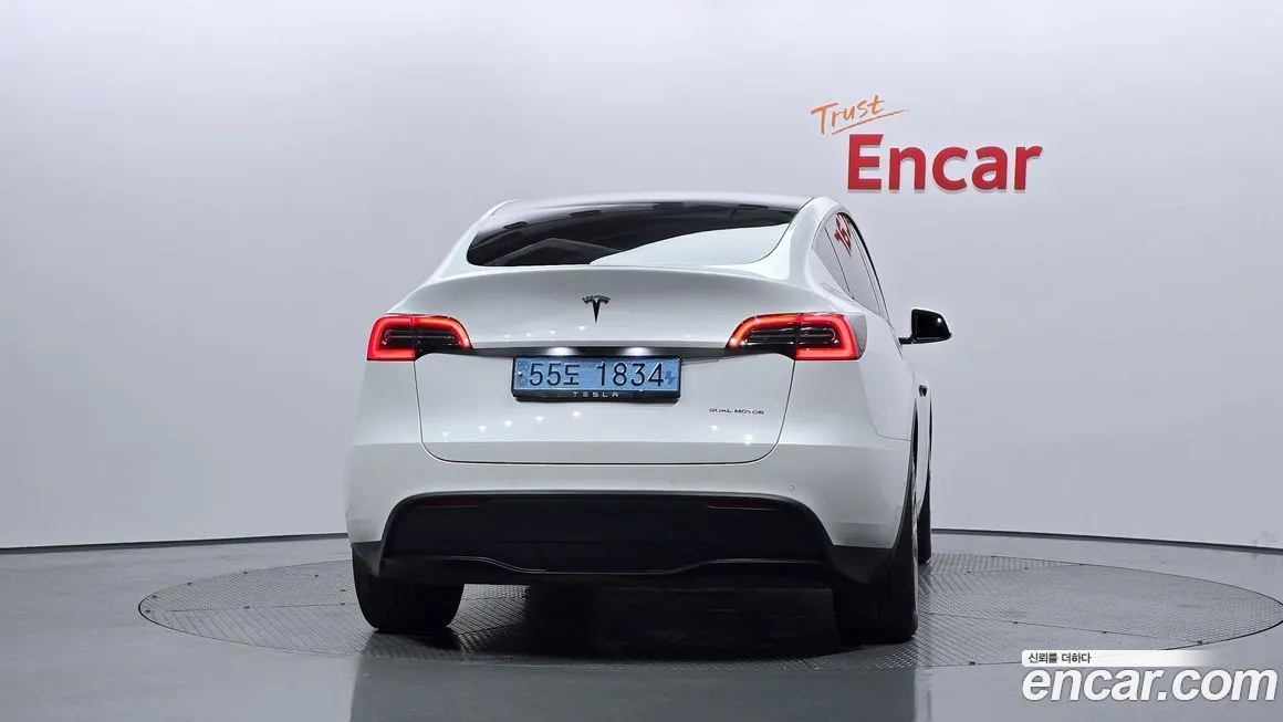 Tesla Model Y — фото 4