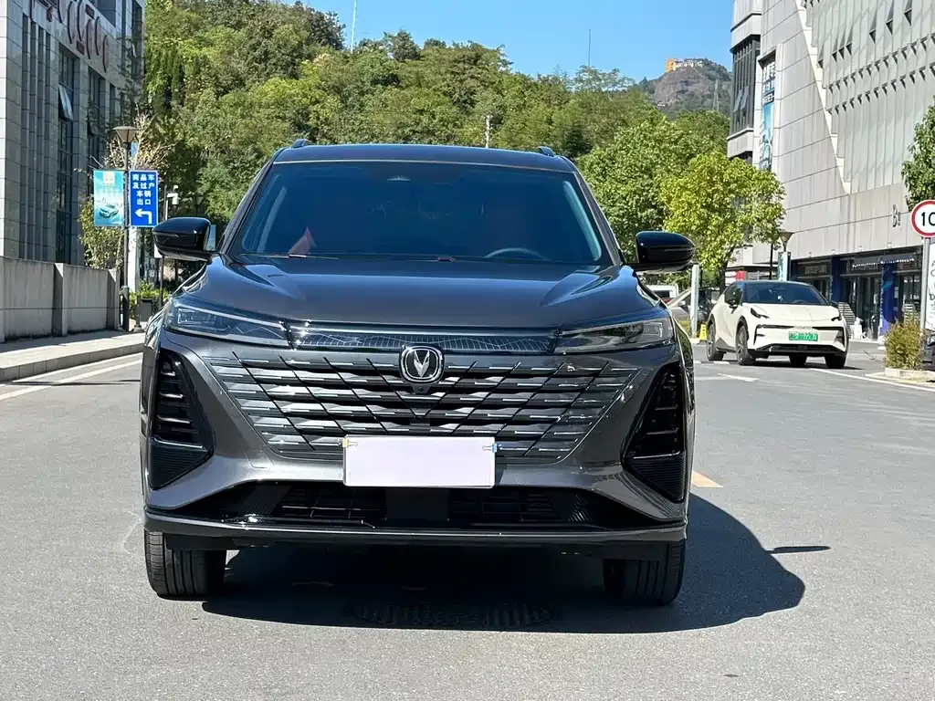 Changan CS75 PLUS — фото 2