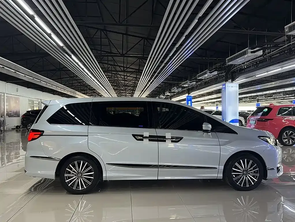Honda Elysion — фото 4