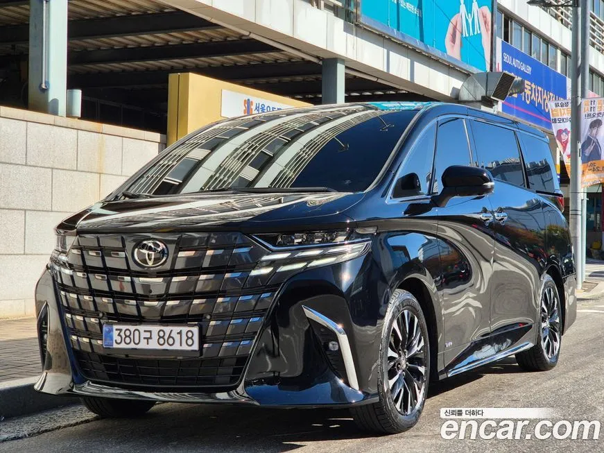 Toyota Alphard — фото 3