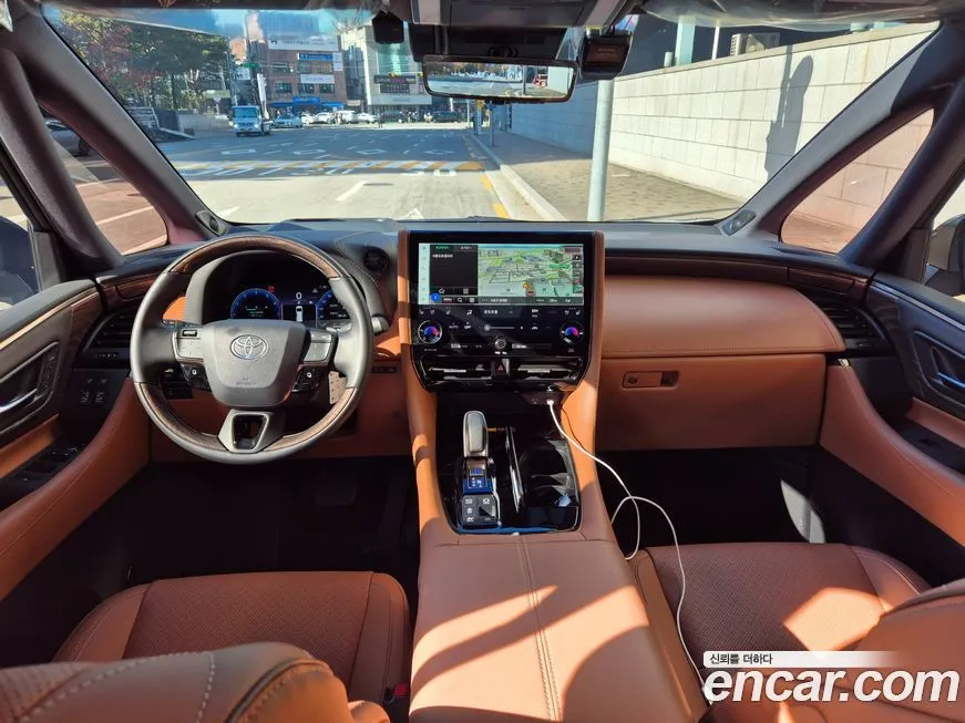 Toyota Alphard — фото 7