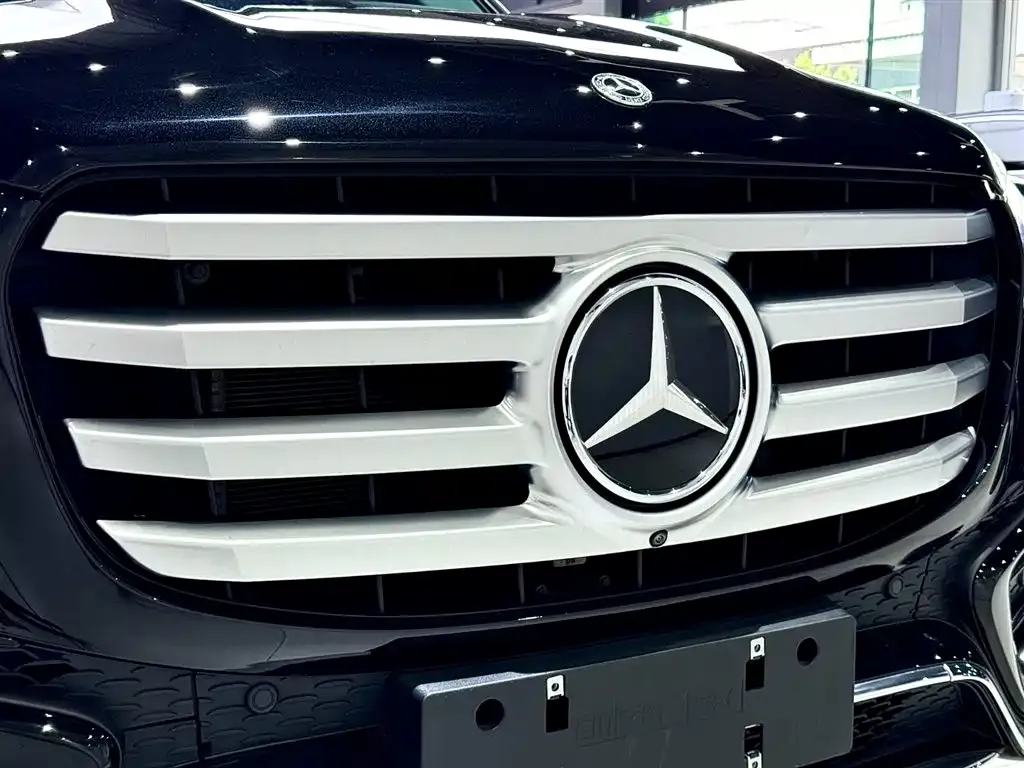 Mercedes-Benz GLS — фото 9