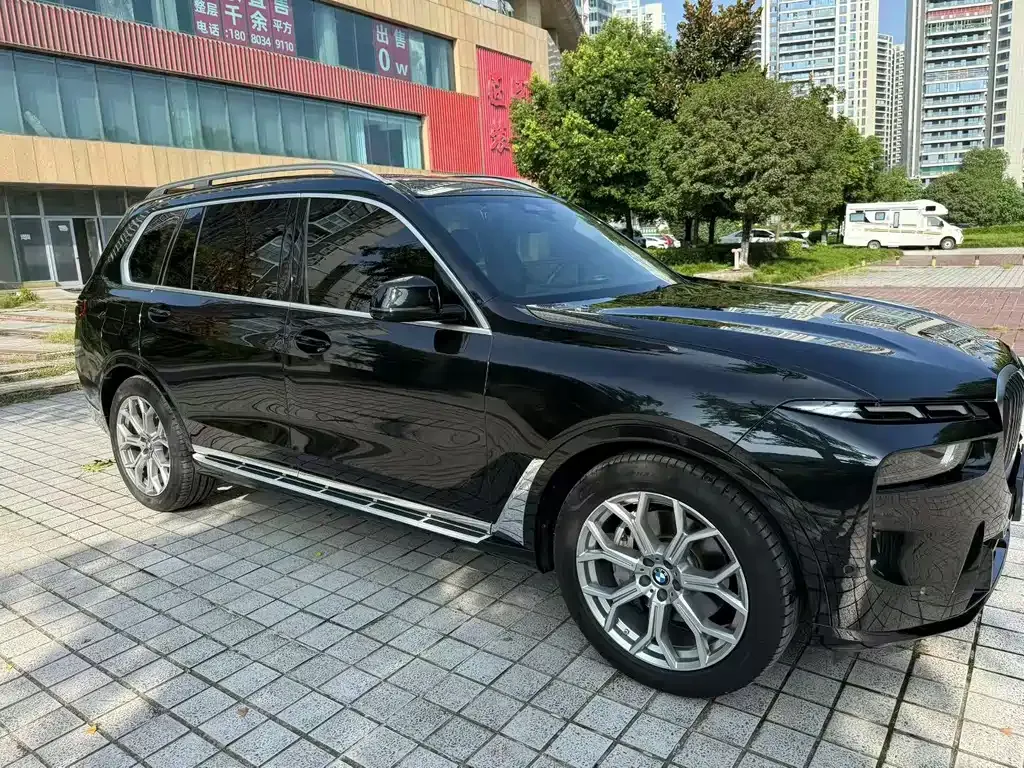 BMW X7 — фото 7