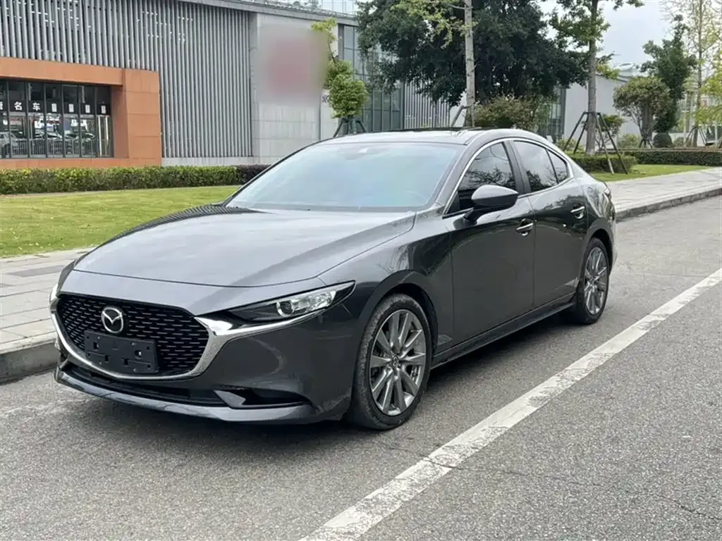 Mazda 3 Axela — фото 1