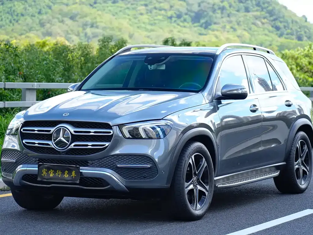 Mercedes-Benz GLE — фото 1