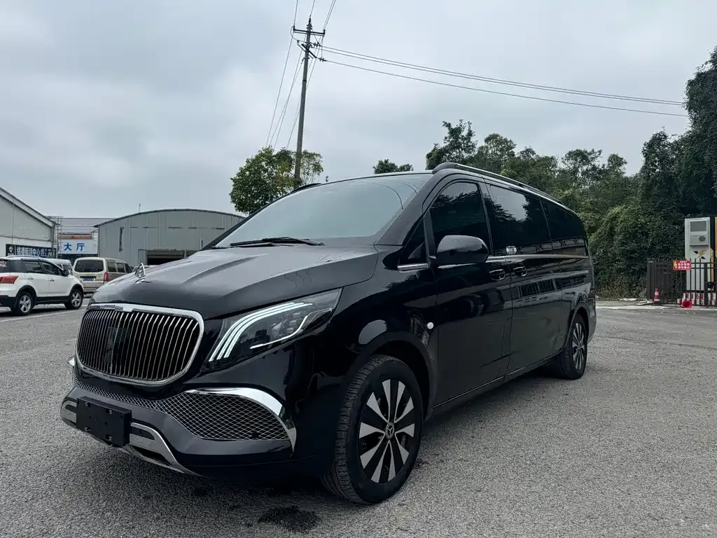 Mercedes-Benz Vito — фото 1