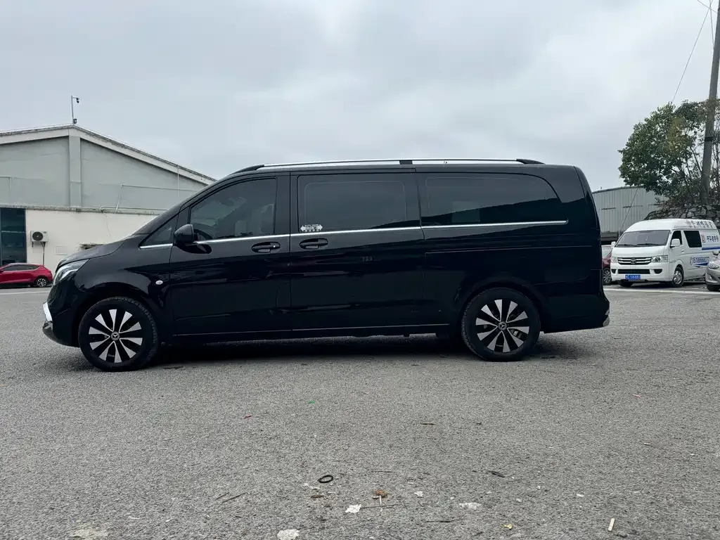 Mercedes-Benz Vito — фото 10