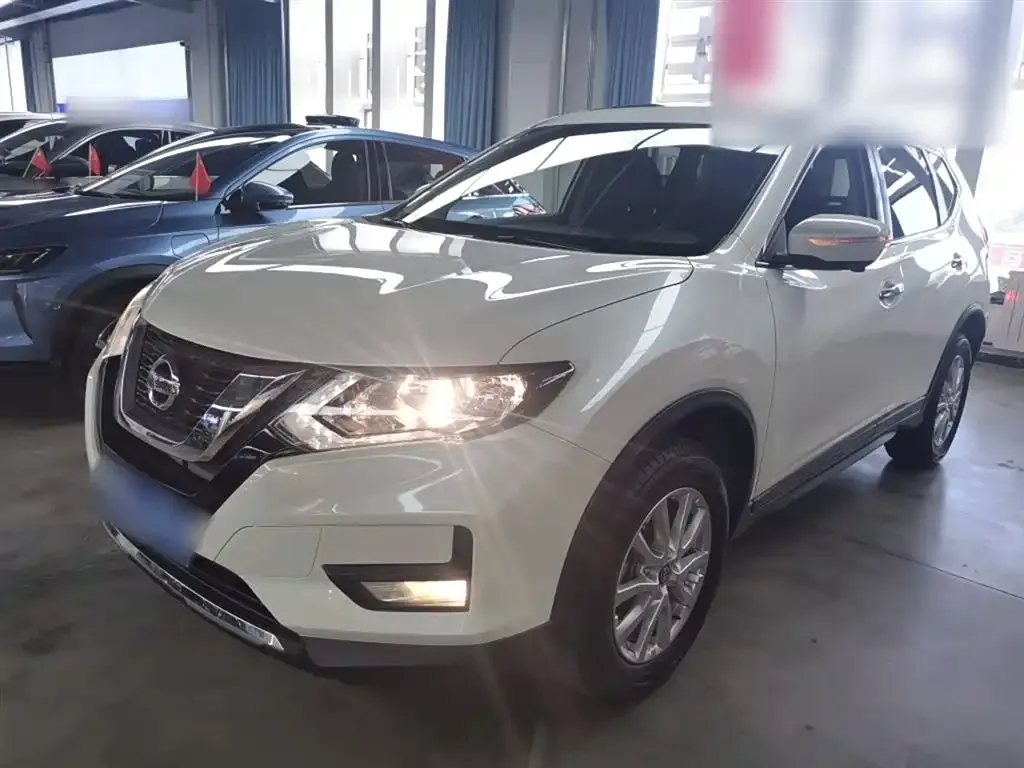 Nissan X-Trail — фото 2