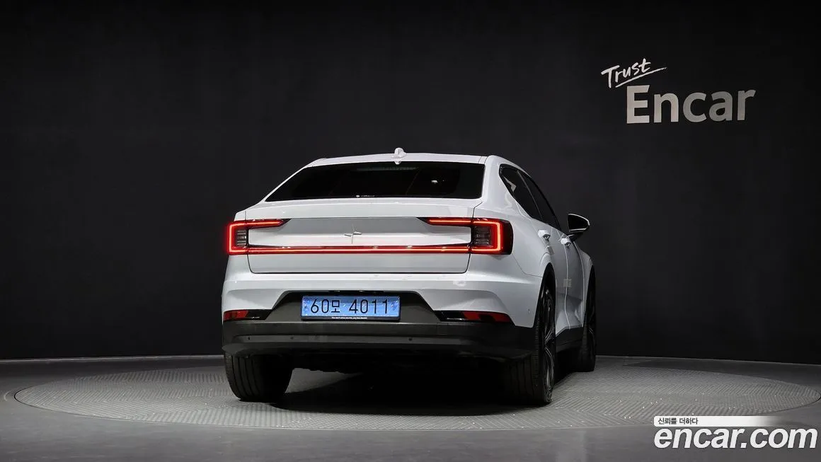 Polestar Polestar 2 — фото 4
