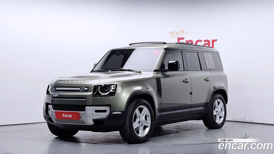 Land Rover Defender — фото 1