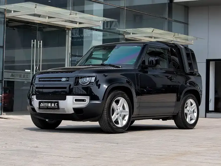 Land Rover Defender — фото 1
