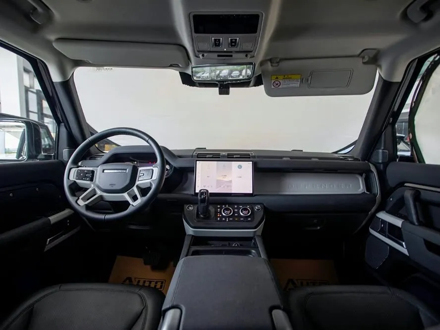 Land Rover Defender — фото 6