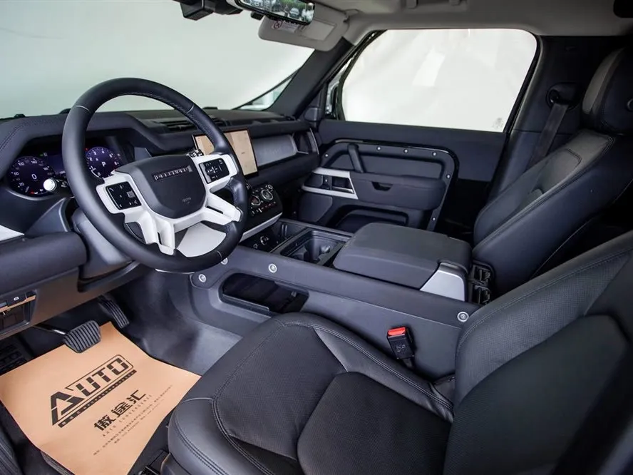 Land Rover Defender — фото 7