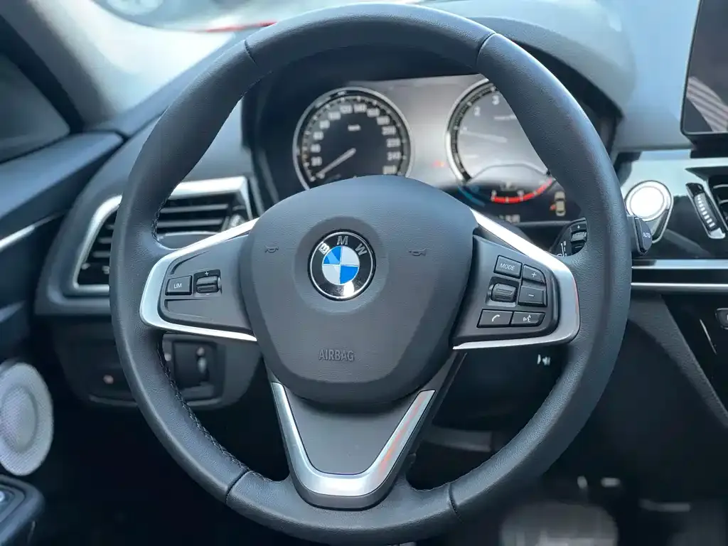BMW 1 Series — фото 9