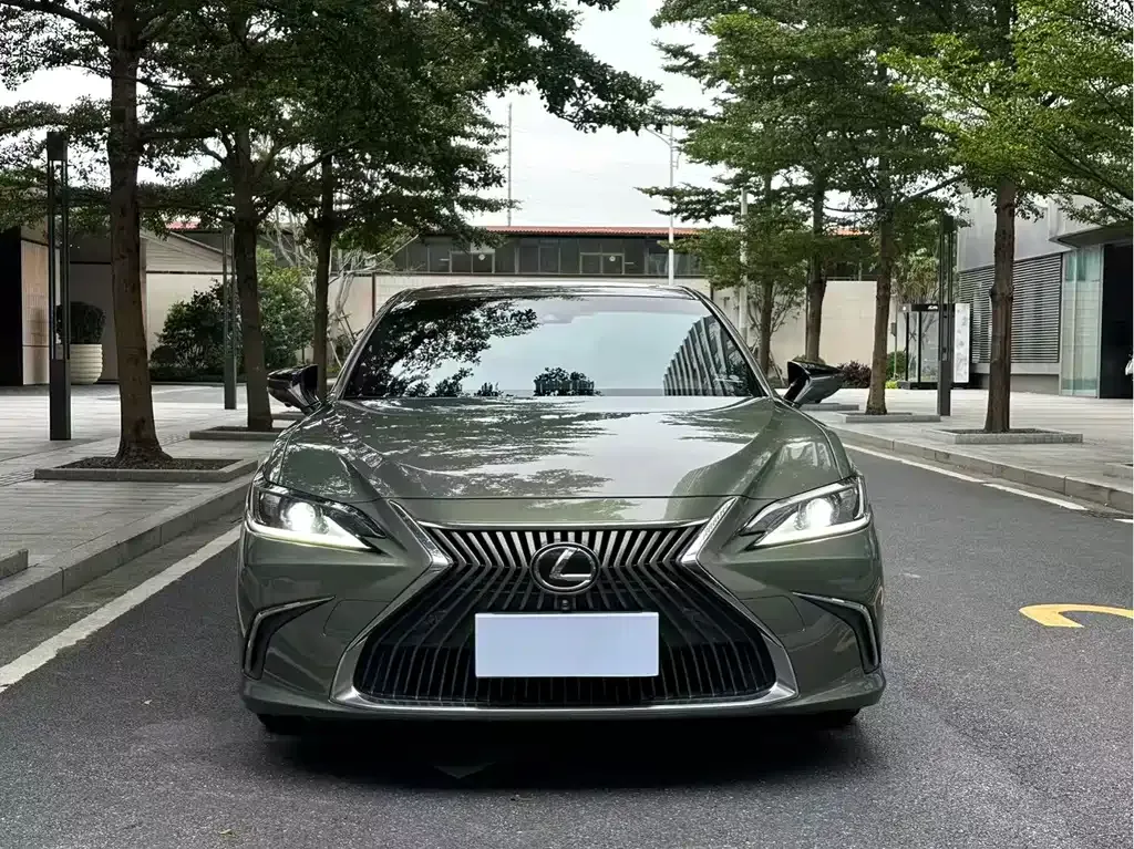 Lexus ES — фото 2