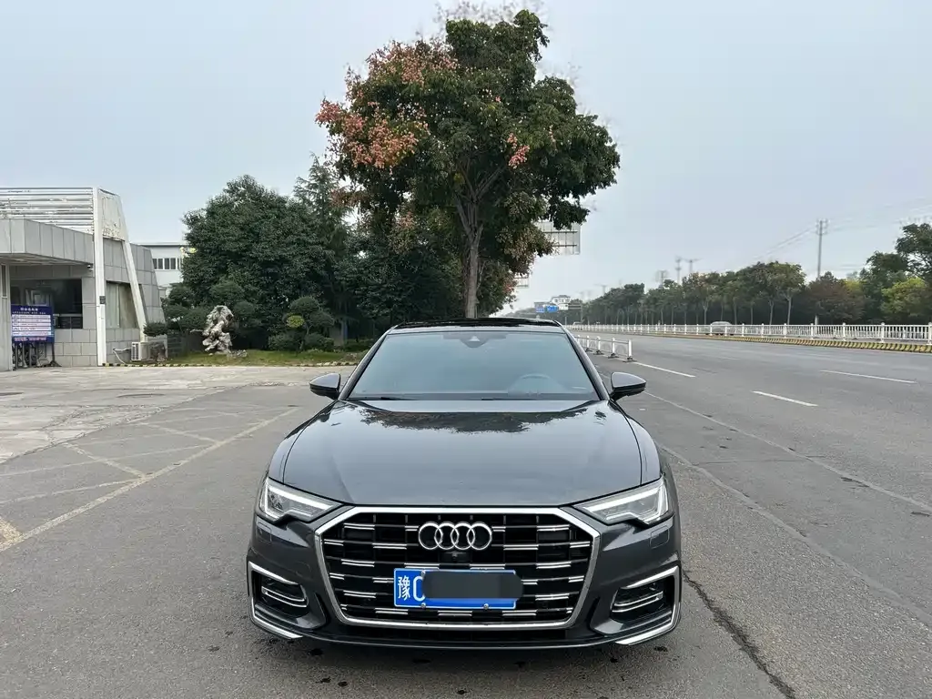 Audi A6L — фото 8