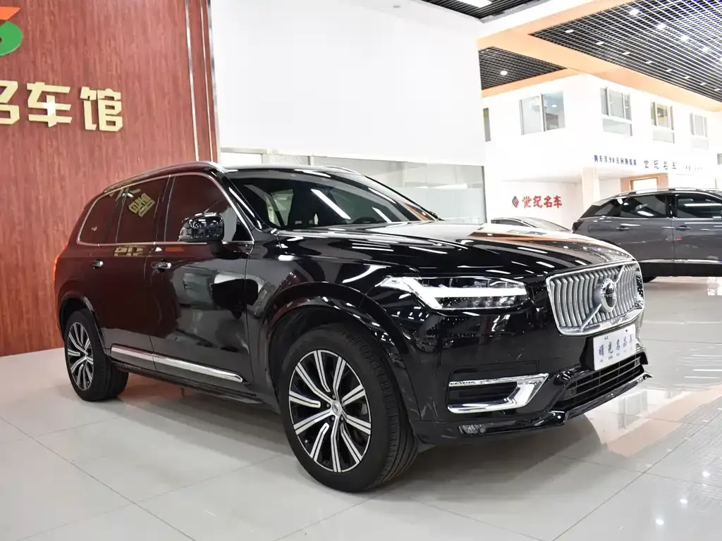 Volvo XC90 — фото 3