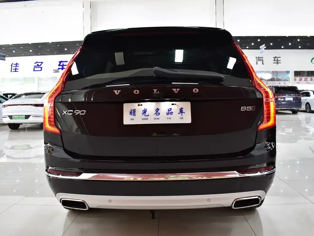 Volvo XC90 — фото 4