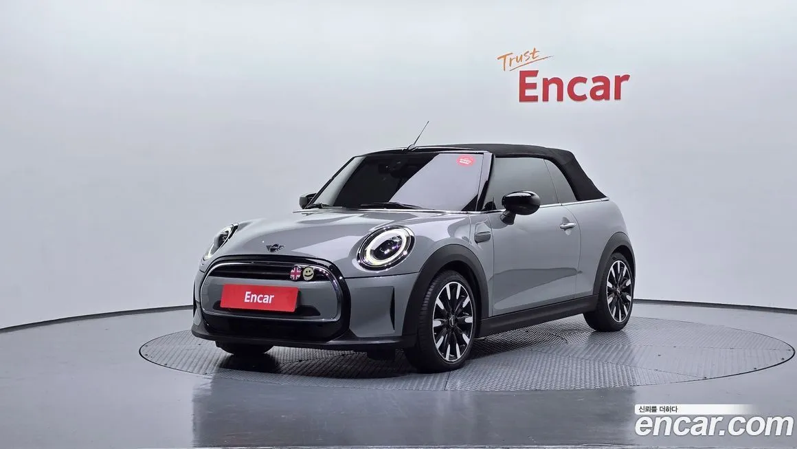 Mini Cooper Convertible — фото 1