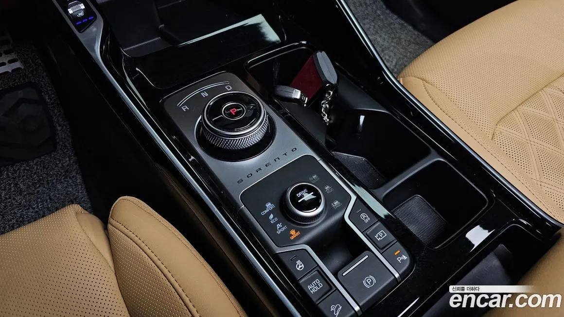 Kia Sorento — фото 9